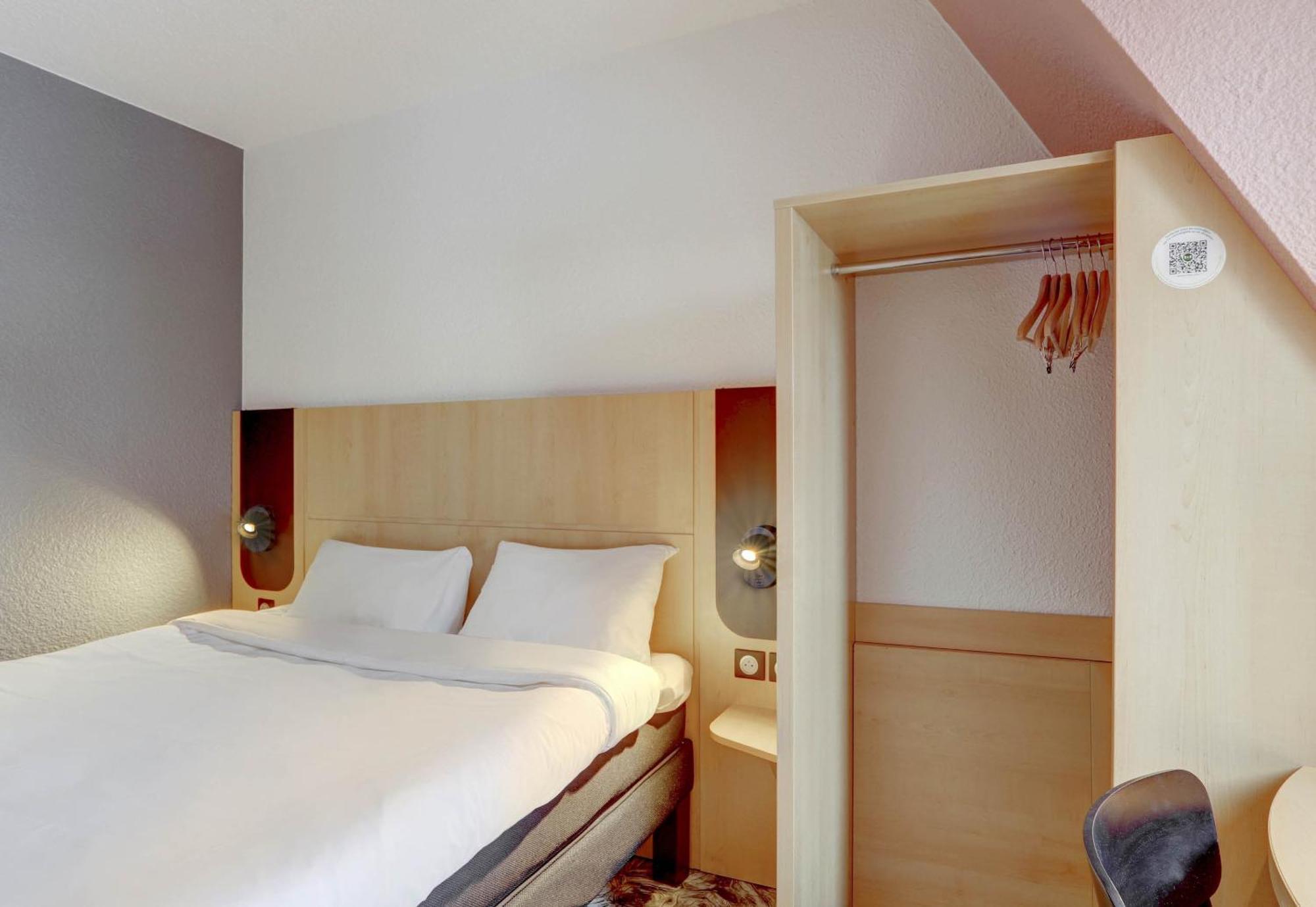 B&B Hotel Montlucon Centre Bagian luar foto
